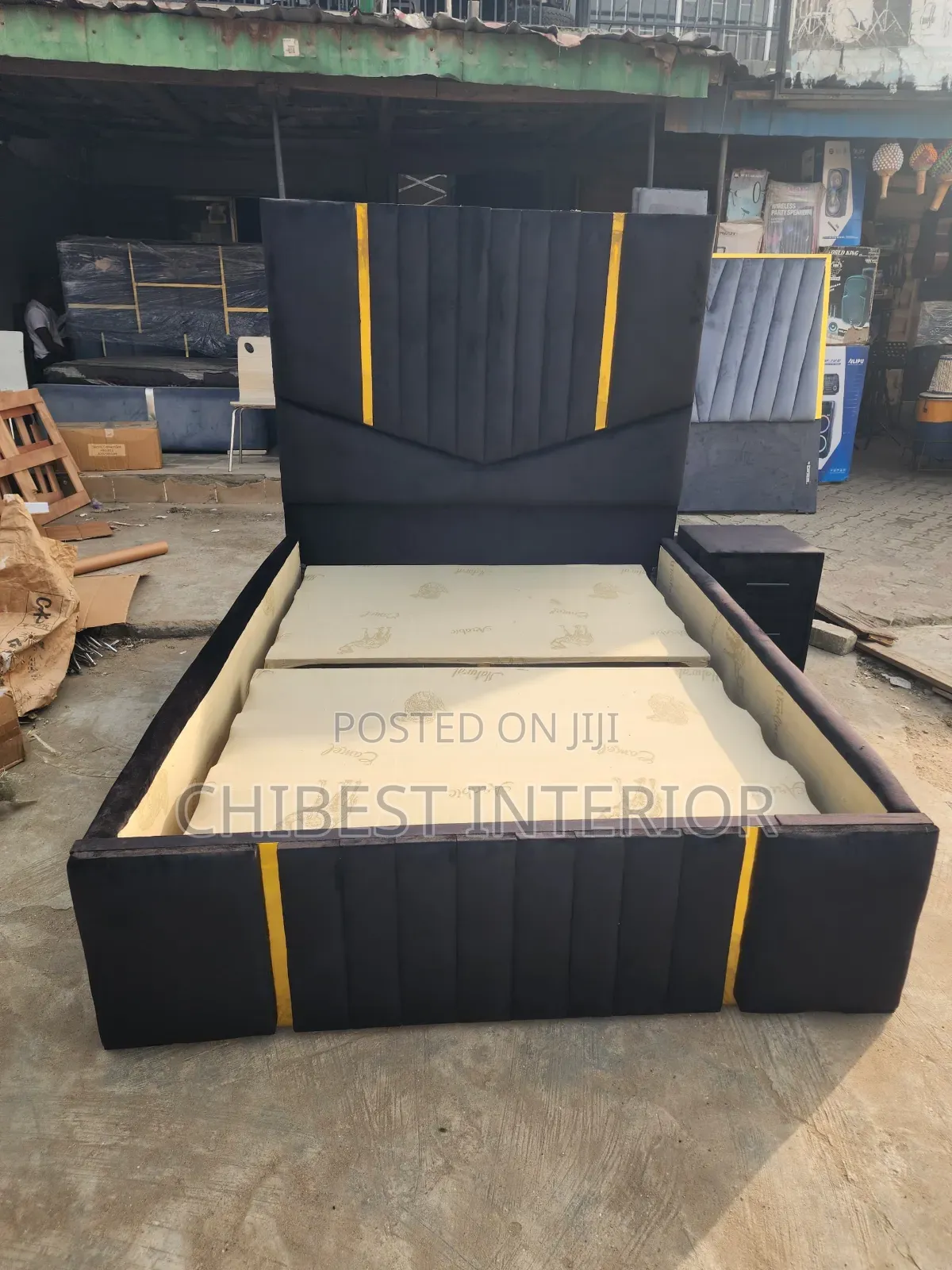 5ft Tall 4.5by6 Bed Frame With Side Drawer