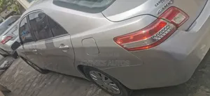 Toyota Camry 2011 Silver
