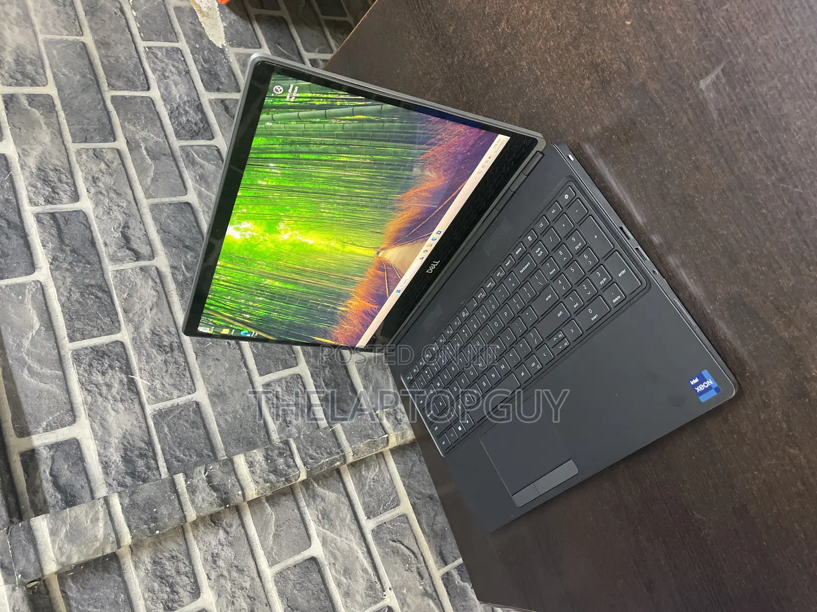 Laptop Dell Precision 7560 32GB Intel Xeon SSD 1T