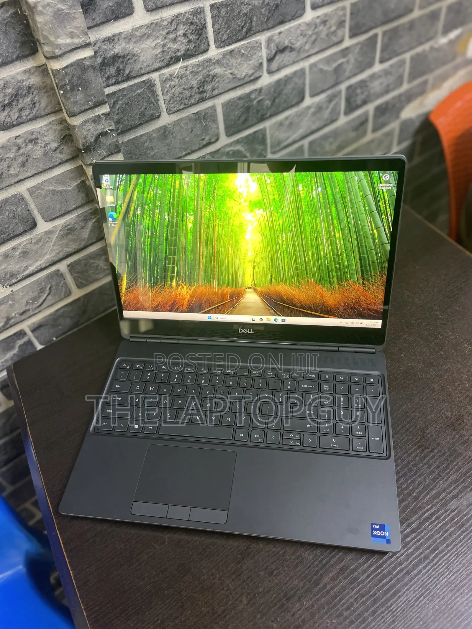Laptop Dell Precision 7560 32GB Intel Xeon SSD 1T