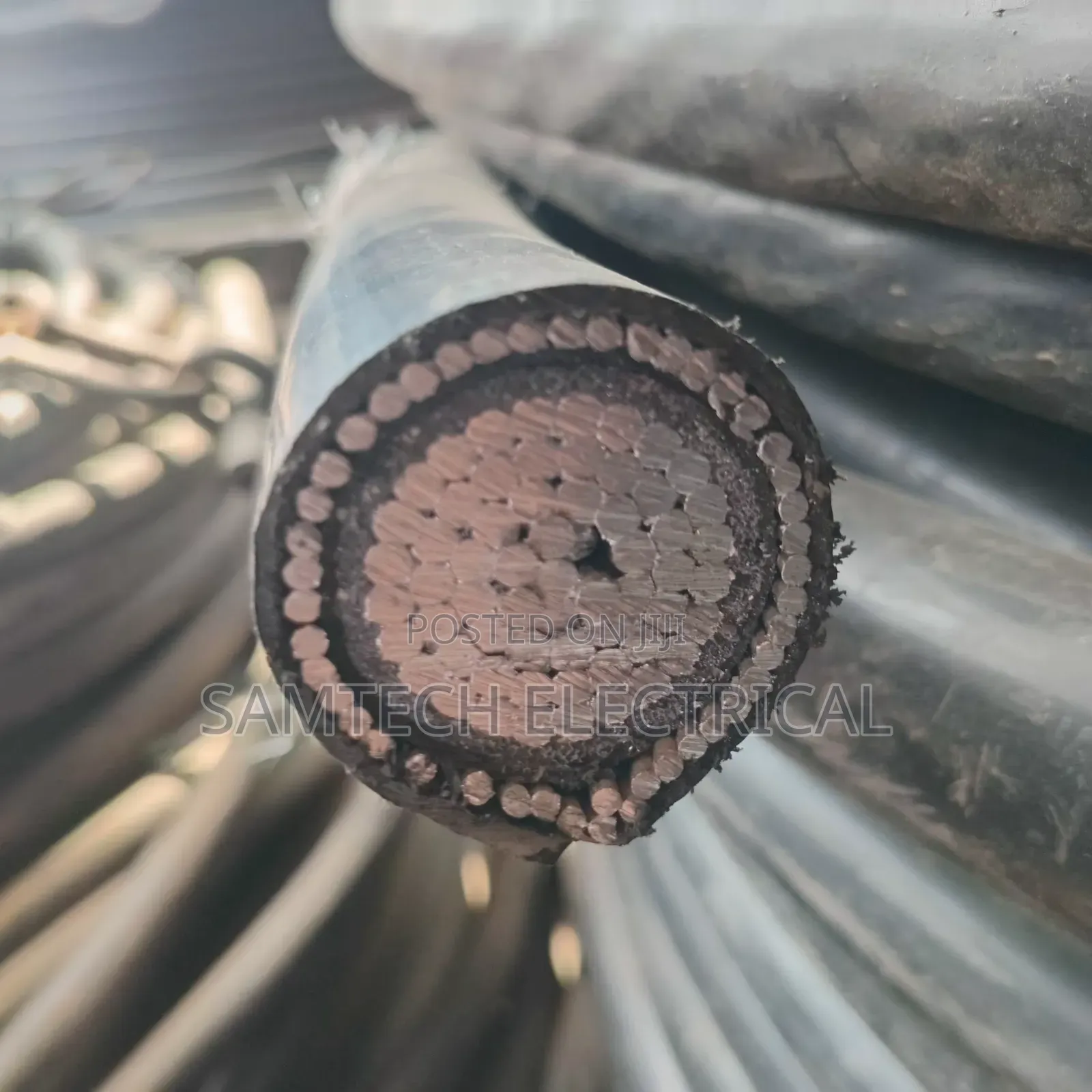 1x500mm2 Armoured Aluminium Cable