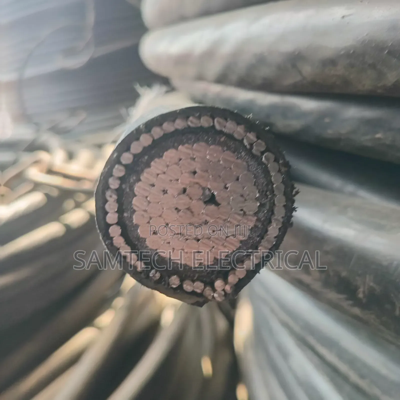1x500mm2 Armoured Aluminium Cable