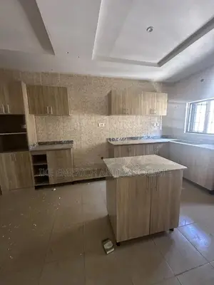 3bdrm Block of Flats in Durumi for rent
