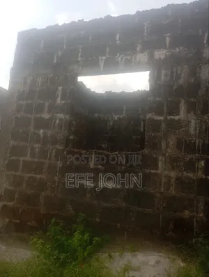 6bdrm Block of Flats in Kestine, Ugheli for sale