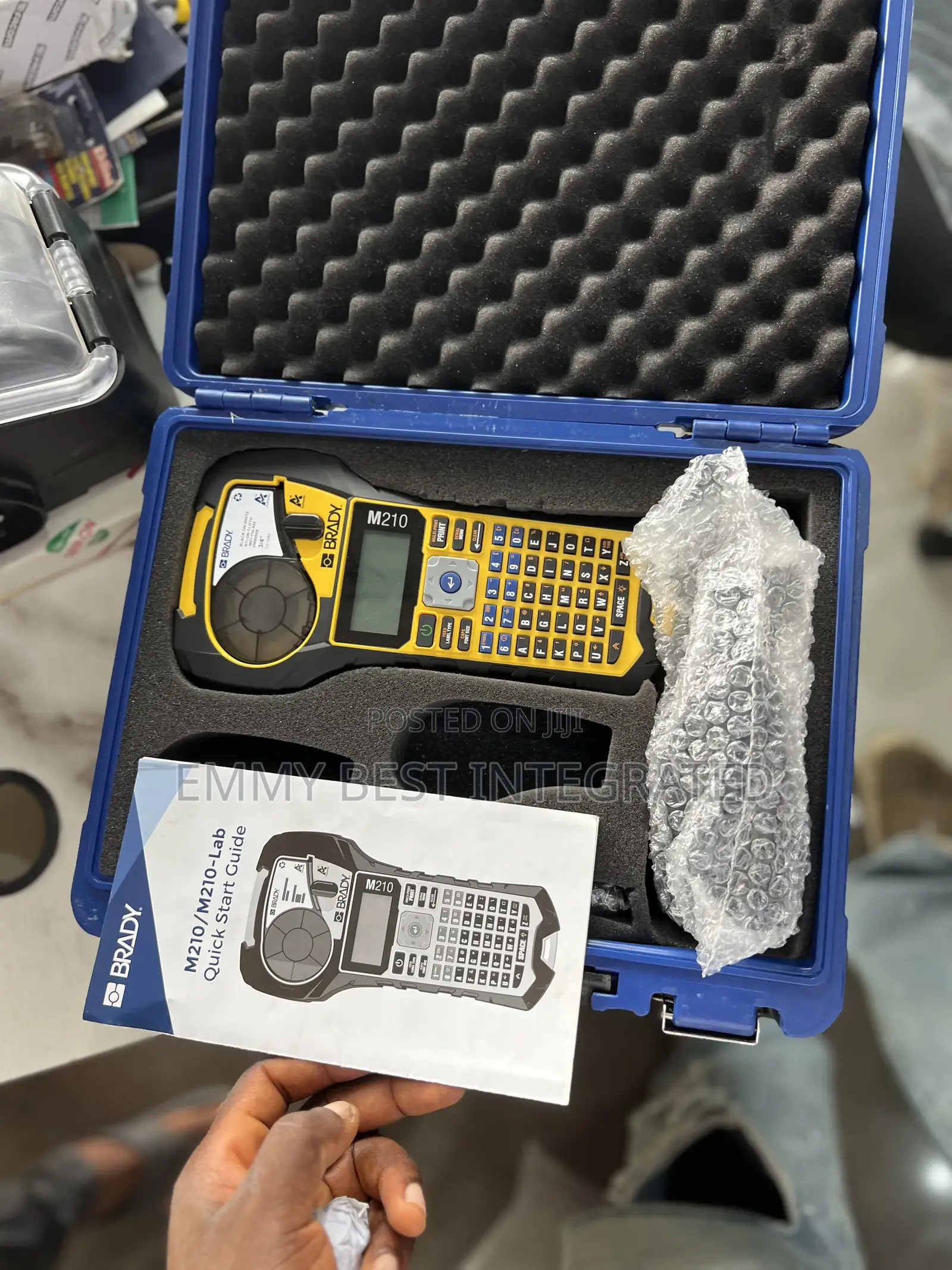 Brady M210 Portable Label Printer Kit