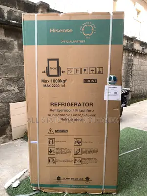 Hisense Side by Side Refrigerator With Built-in Water Dispenser