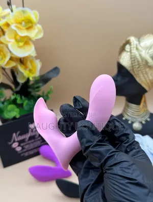Thrusting Wearable Vibrator