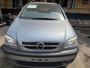 Opel Zafira 2004 Blue