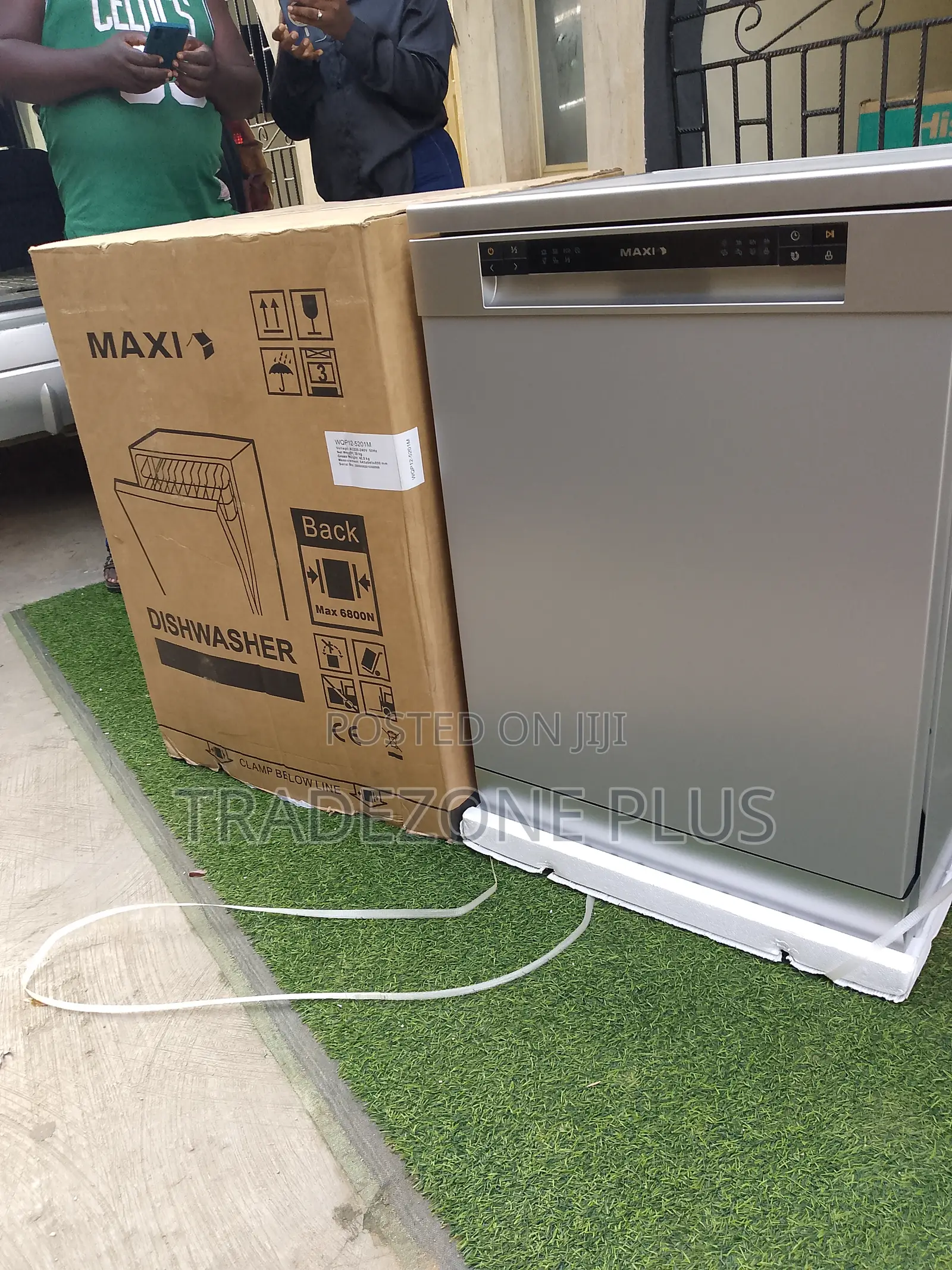 Maxi Dish Washer-Minutes to Load, Hours Saved.