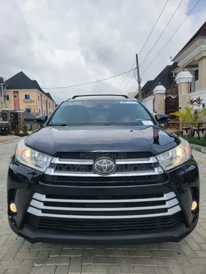 Toyota Highlander XLE 2019 Black