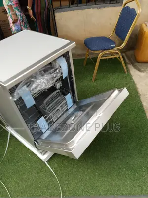 Maxi Dishwasher-Keeps Family Dinners Stress-Free.