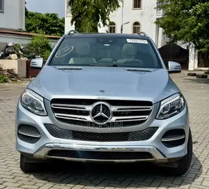Mercedes-Benz GLE-Class GLE 350 2018 Blue