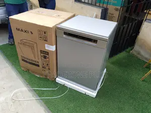 Maxi Dishwasher Keeps Peace at the Table.”