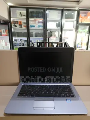 New Laptop HP EliteBook 820 G4 8GB Intel Core I5 SSD 256GB