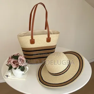 Beautiful Women's Beach Bag With Hat