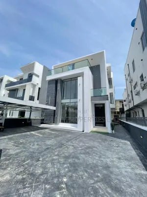 5bdrm Duplex in Ikota for sale