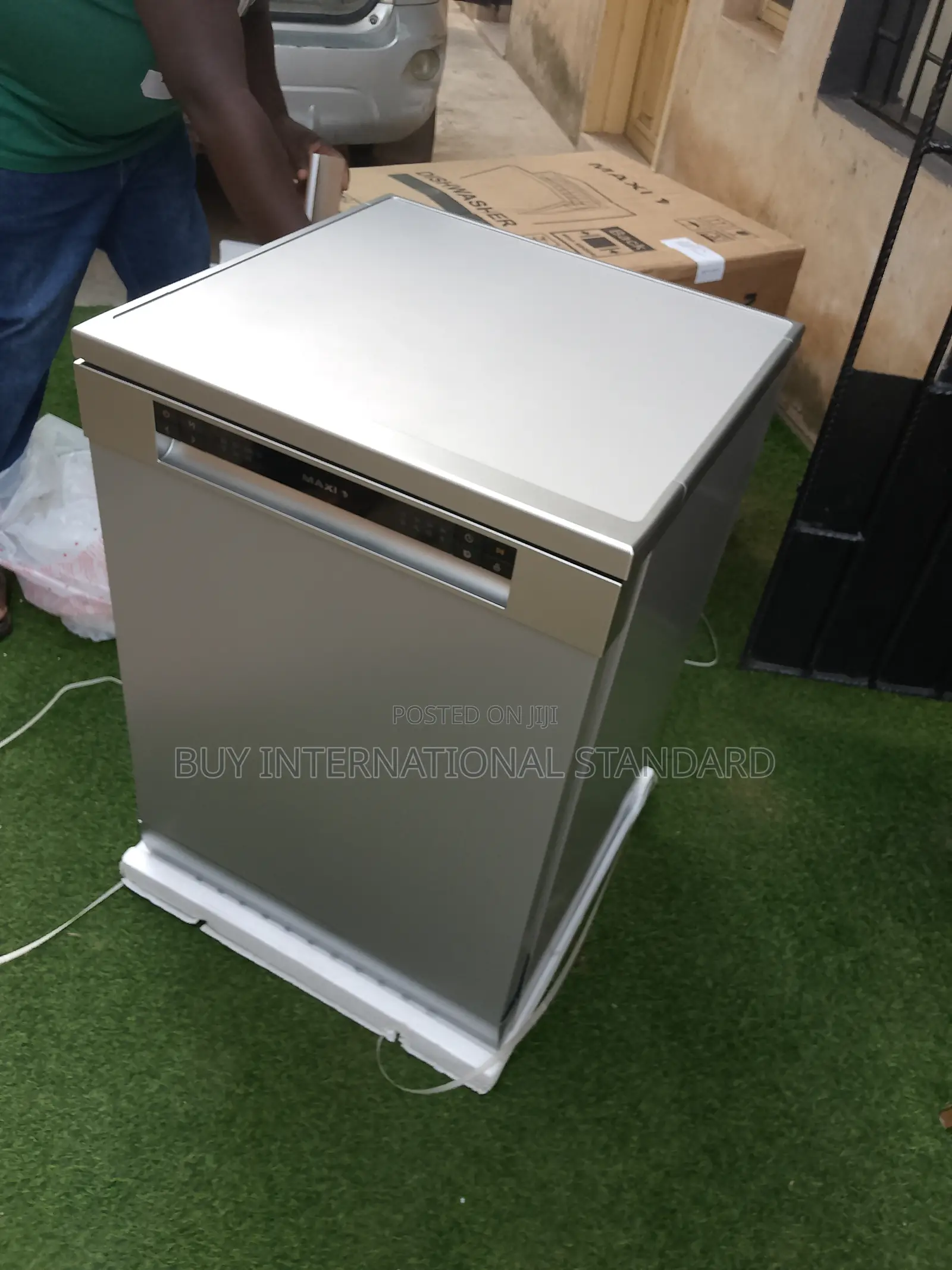 Maxi Dishwasher – Ready to Use