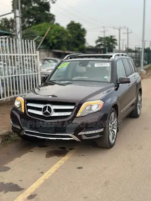 Mercedes-Benz GLK-Class 350 4MATIC 2013 Maroon