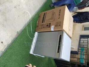Maxi Dishwasher-Maxi: Green Wash, Clean Plates.