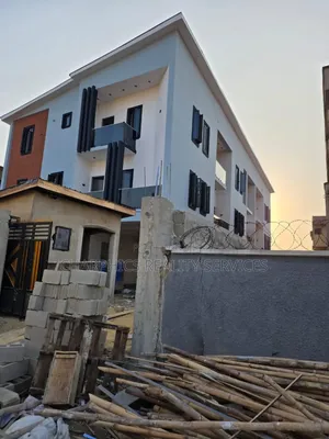 5bdrm Duplex in Ajao Estate for sale