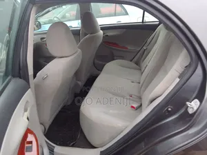 Toyota Corolla 2012 Gray