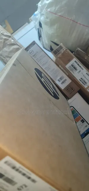 New Laptop HP EliteBook 830 G8 16GB Intel Core i7 SSD 512GB