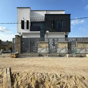 Furnished 4bdrm Duplex in Maryland for sale