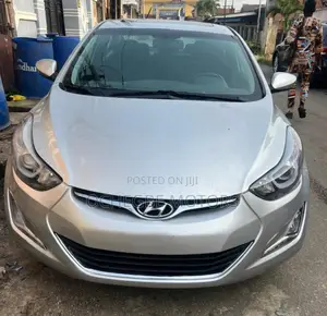 Hyundai Elantra 2015 Silver