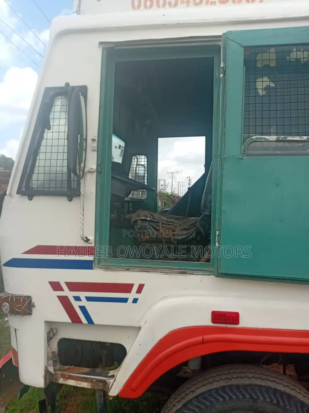 Borehole Drilling Machine Vehicle