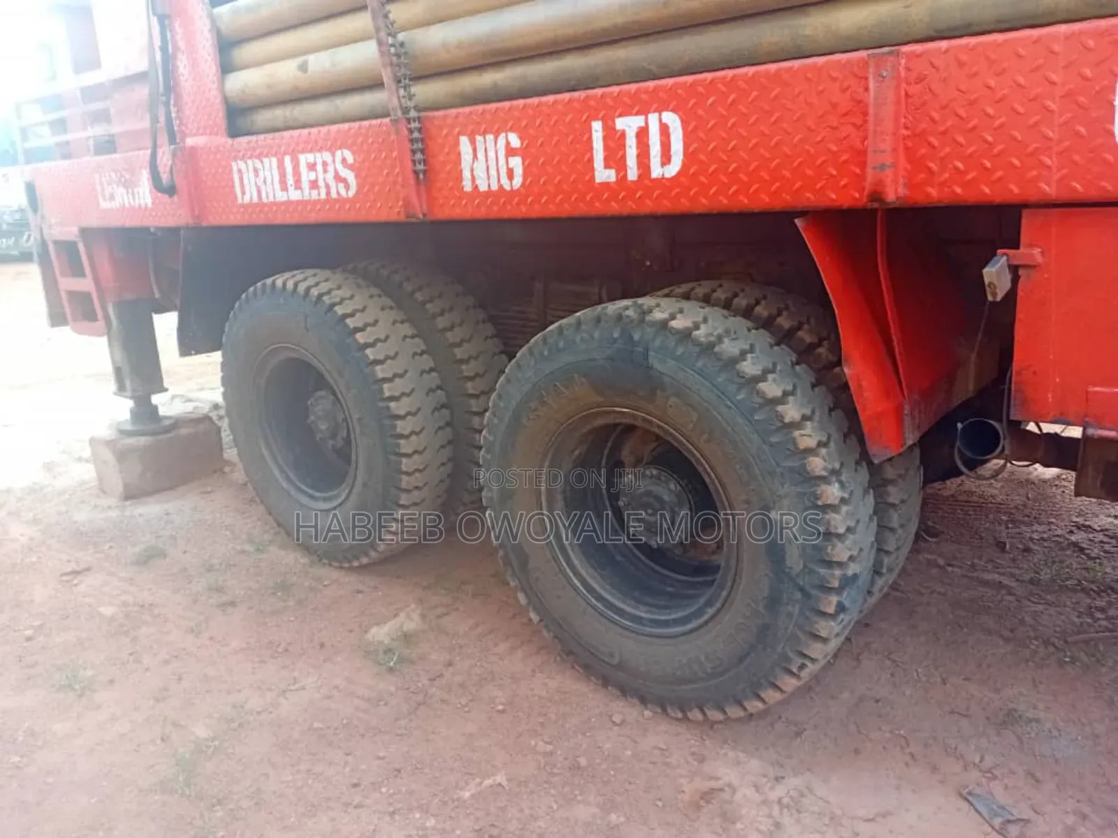 Borehole Drilling Machine Vehicle