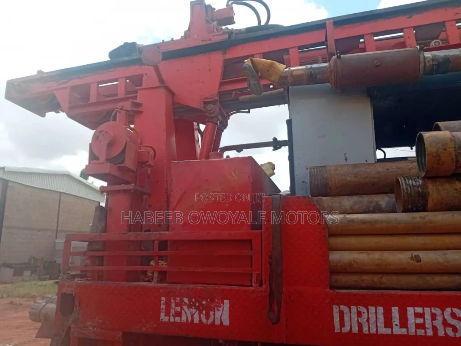 Borehole Drilling Machine Vehicle