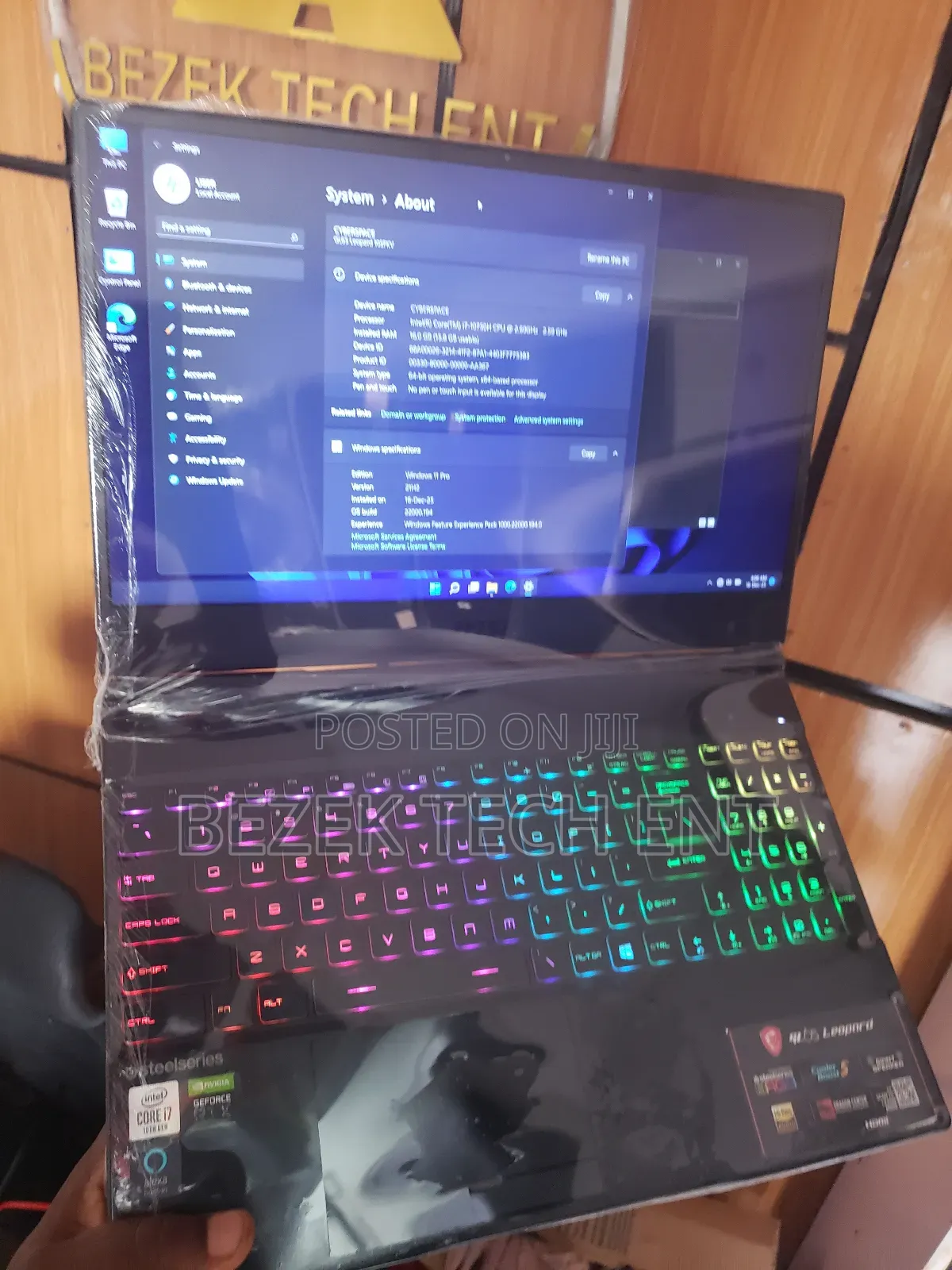 New Laptop MSI GL75 Leopard 16GB Intel Core I7 SSD 512GB