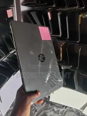 New Laptop HP 255 G8 8GB AMD Ryzen SSD 256GB