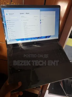 New Laptop HP 255 G8 8GB AMD Ryzen SSD 256GB