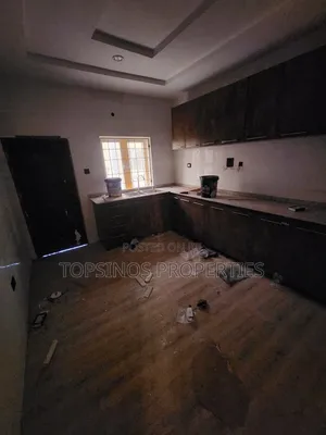 3bdrm Duplex in Dawaki for rent