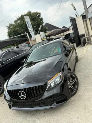 Mercedes-Benz C400 2016 Black