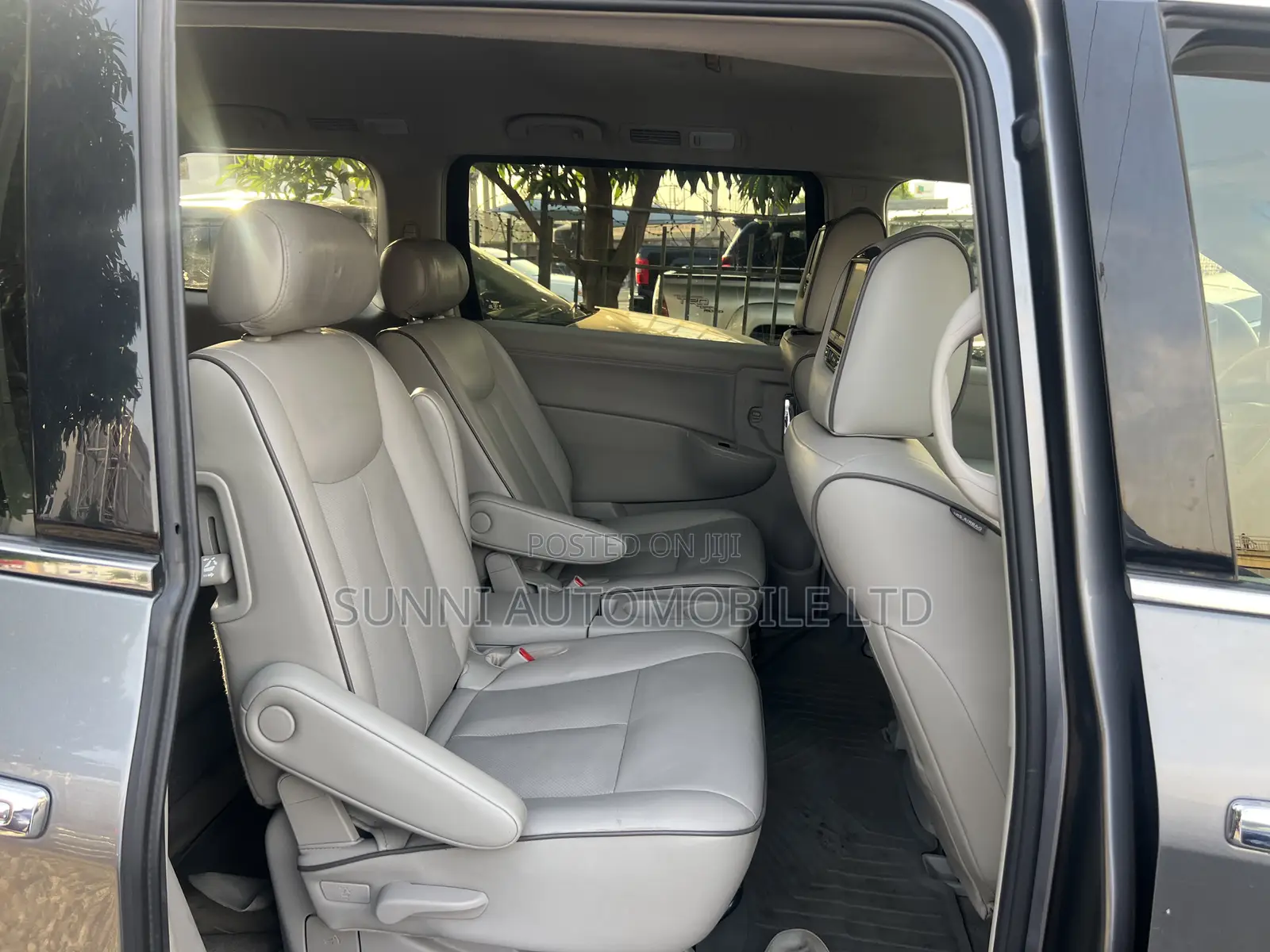 Nissan Quest 2014 Gray