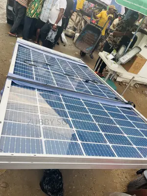 Original 600watts Jinko Solar Panel Is Available in Stocks