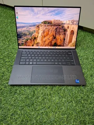 Laptop Dell XPS 15 (9550) 16GB Intel Core i7 SSD 1T