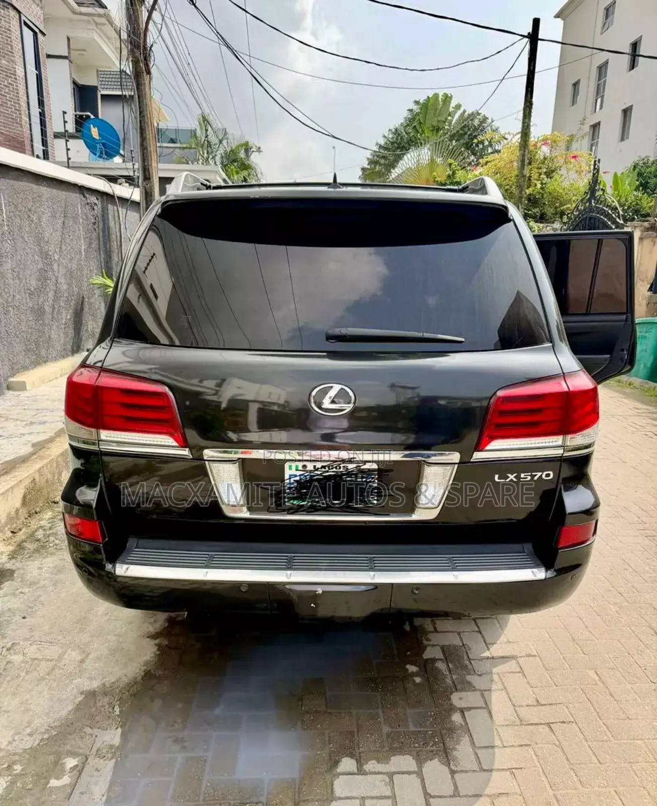 Lexus LX 570 AWD 2013 Black