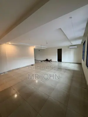 2bdrm Apartment in Lekki Phase 1 De Man for rent