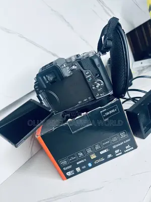Panasonic Lumix G7 