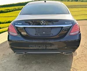 Mercedes-Benz C300 2018 Black