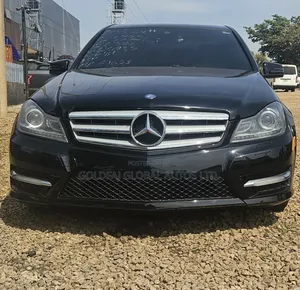 Mercedes-Benz C300 Sport 4Matic Sedan AWD (3.0L 6cyl 7A) 2012 Black