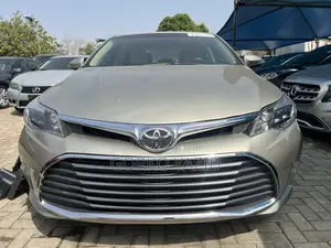 Toyota Avalon XLE FWDSedan (3.6L 6cyl 6A) 2016 Brown