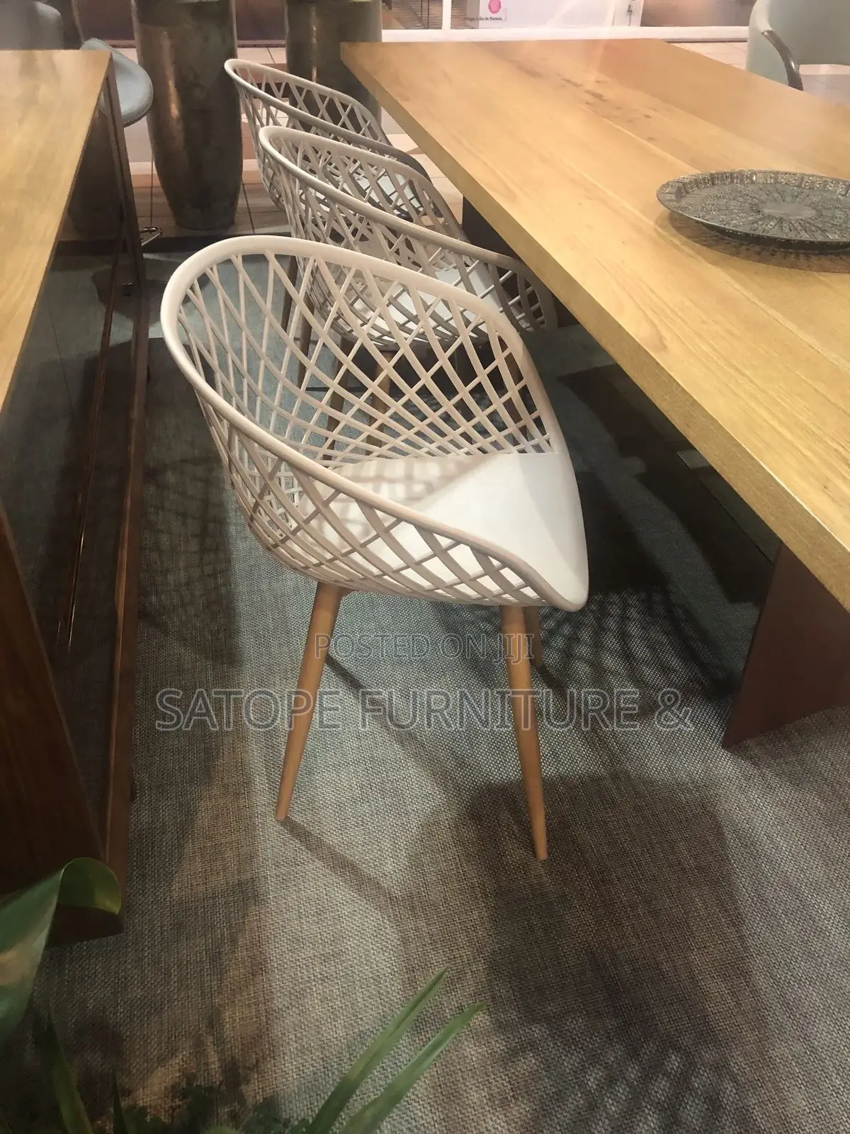 Restaurant Dining Plastic Chair
