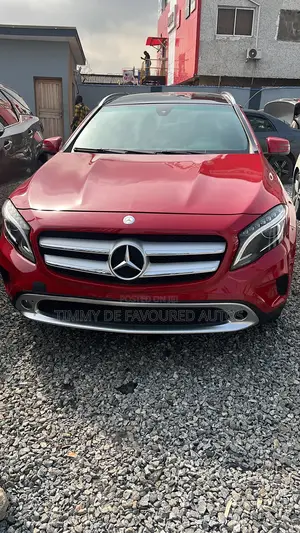 Mercedes-Benz GLA 250 2016 Red