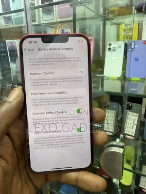 Apple iPhone 13 128 GB Red