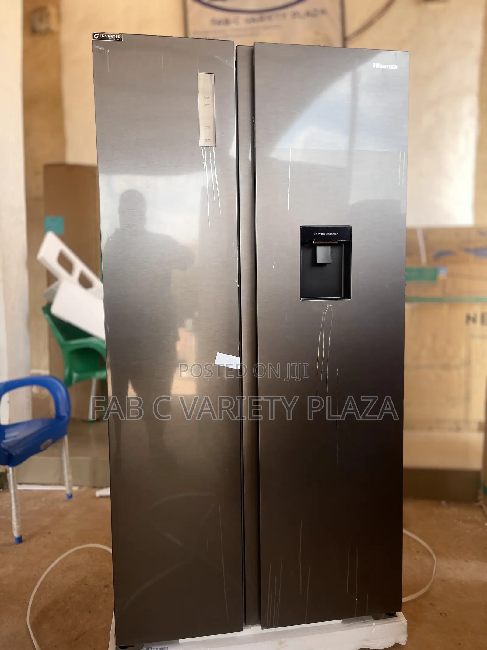 Side by Side Inverter Hisense Refrigerator With a Water Dispenser!!