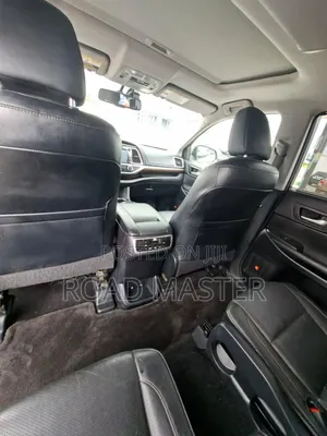 Toyota Highlander Limited 4dr SUV (3.5L 6cyl 6A) 2014 White